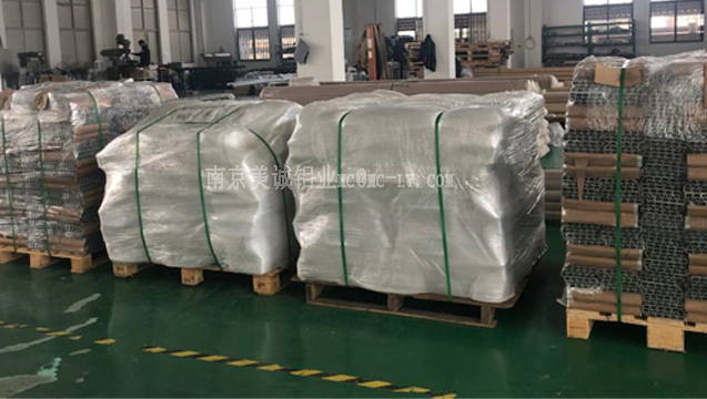 美誠(chéng)鋁業(yè)開(kāi)模型材定制、切割、加工