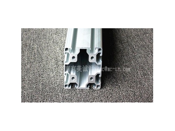 工業鋁型材是熔鑄、擠壓出來的嗎？